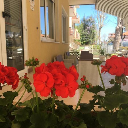 Hotel Villa Rinaldini Rimini Zewnętrze zdjęcie