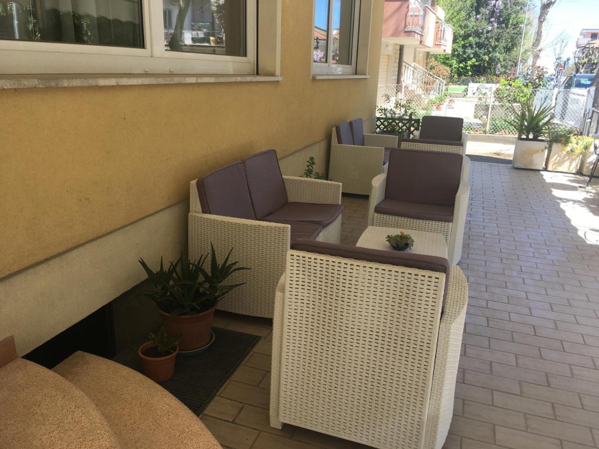 Hotel Villa Rinaldini Rimini Zewnętrze zdjęcie
